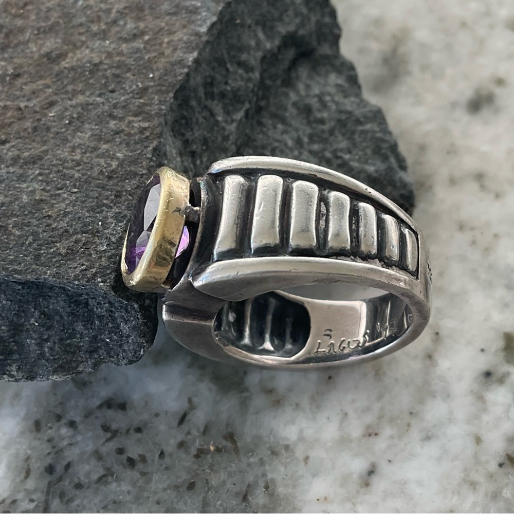 LAST CHANCE Vintage LAGOS Amethyst Sterling Silver and 18k Gold Ring - Picture 2 of 6